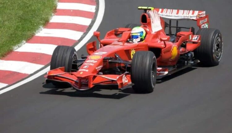 Formula 1, Felipe Massa: "Il titolo del 2008 è mio, lotterò fino alla fine: aspetto aiuto dalla Ferrari"
