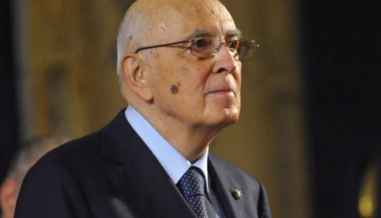 Giorgio Napolitano in condizioni critiche: il papa “Vi esorto a un pensiero per il presidente Napolitano, che è in gravi condizioni di salute. Che lui abbia conforto, questo servitore della patria"