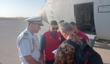 Atterraggio in Egitto del primo carico di aiuti a favore della popolazione civile della Striscia di Gaza