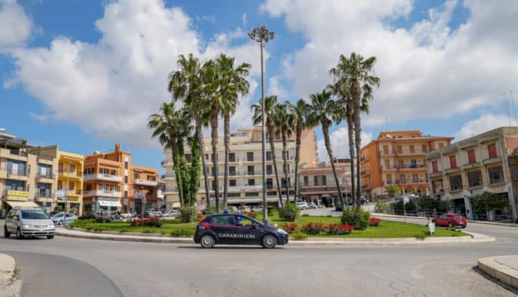 Uomo arrestato a Ispica (Ragusa) per violenza, minaccia e resistenza a Pubblico Ufficiale.
