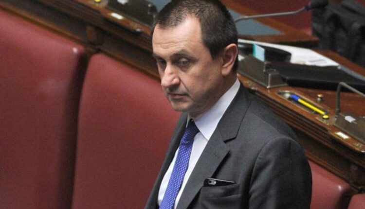 Ettore Rosato dice addio ad Italia Viva: “Non è così che si fa il centro”