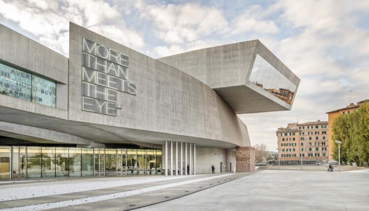 Il Presidente Sergio Mattarella al Museo Maxxi di Roma per l’inagurazione dell’installazione “Non uccidere” di Emilio Isrgò e Mario Botta