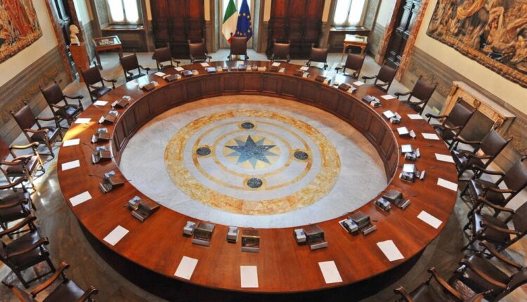 Manovra: terminato il tavolo di confronto tra Governo e parti sociali sulla manovra, si attente il Consiglio dei ministri di oggi