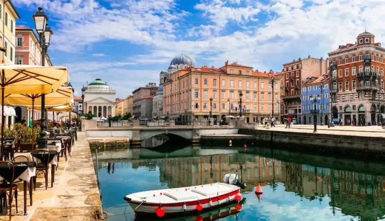 San Nicolò si mette in moto e porta doni ai bambini meno fortunati: l'iniziativa benefica del circolo ricreativo della polizia locale di Trieste ritorna domani, sabato 2 dicembre.