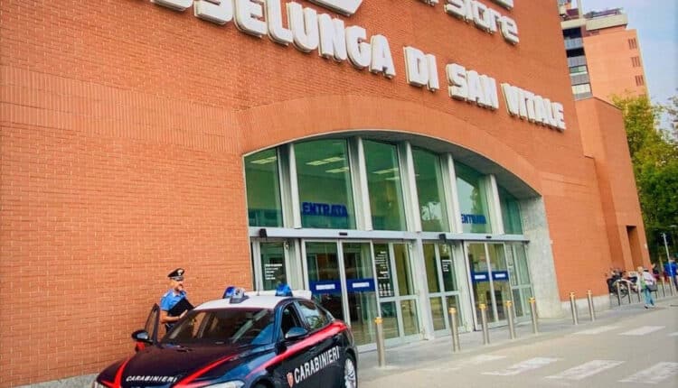 Bologna: furto all’Esselunga da tre ragazze per un valore di 5.000 euro.