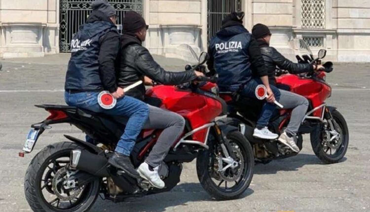 Falchi della Squadra Mobile della Polizia di Stato - Napoli