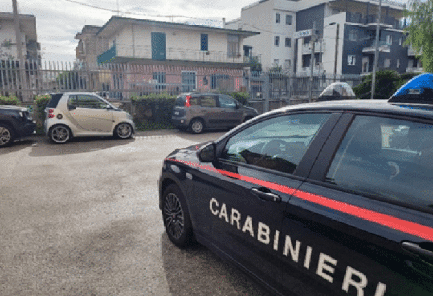 Caserta: arrestato per reato di estorsione nei confronti di una studentessa un uomo denominato “denominato cavallo di ritorno”.