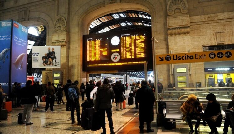 Milano: rubato un bagaglio in un ristorante nella stazione di Milano Centrale.
