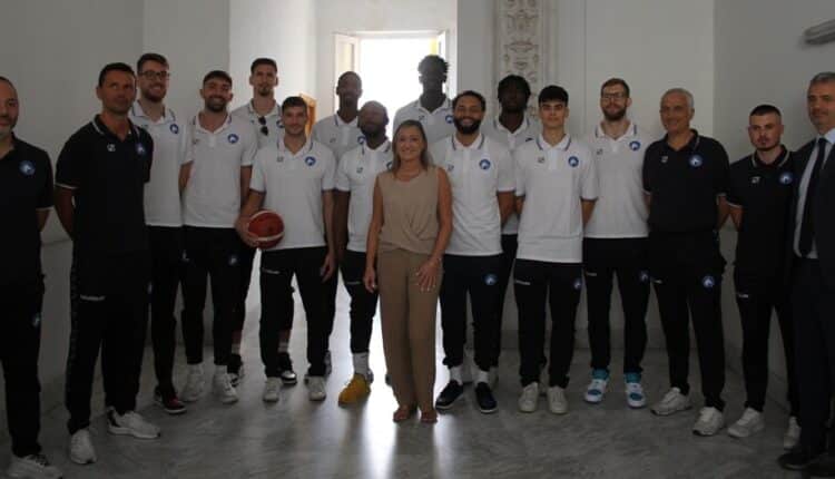 Napoli: il PalaBarbuto affidato in gestione alla GeVi Basket parte con la sfida sold out con la Armani Jeans.