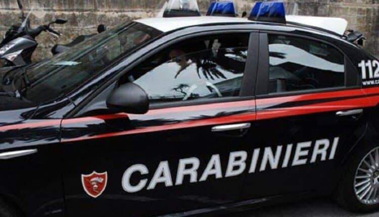 Livorno: fermato in contromano con un motorino rubato e con la patente scaduta.