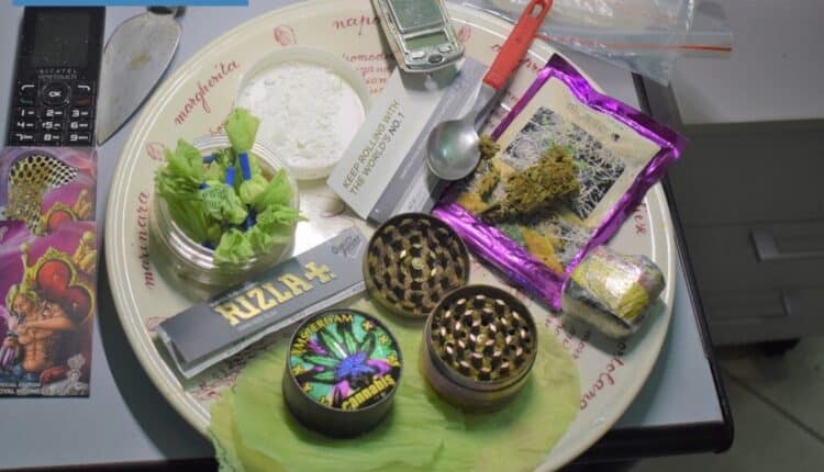 Manduria: nasconde hashish e marijuana sul terrazzo, un arresto della Polizia di Stato.