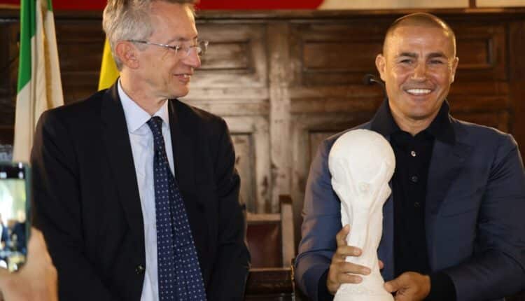 Napoli: inaugurata la mostra "raccontami come era il calcio", al Maschio Angioino