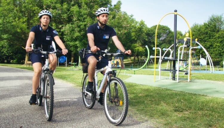 Modena: controlli polizia locale in bici, 14 “daspo urbani” nei parchi.