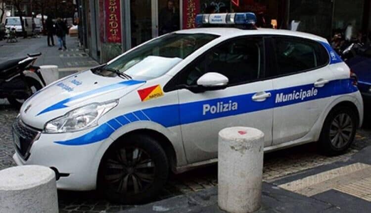 Polizia municipale, controlli in diversi quartieri napoletani