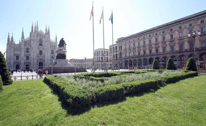 Verde, biodiversità e rispetto per l'ecosistema, l'aiuola di piazza duomo cambia il volto grazie al progetto di Zegna