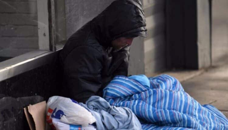 Bari: emergenza freddo, attivo il piano operativo coordinato di azioni del welfare per il contrasto delle solitudini e a tutela degli anziani e delle persone più vulnerabili.