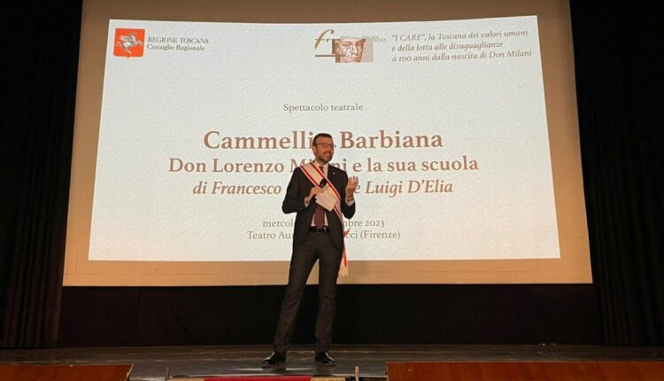 Festa della Toscana: davanti a centinaia di studenti il racconto teatrale 'Cammelli a Barbiana' dedicato a Don Milani