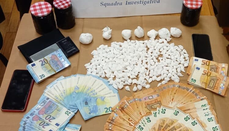 Busto Arsizio (Varese): arrestato pusher con quasi 500 dosi di cocaina.