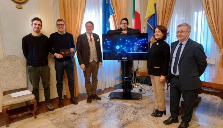 Modena, capodanno festa per tutti all'aperto con luci e suoni