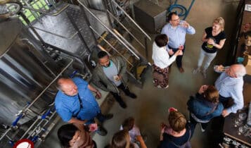 Marche, birrifici aperti per assaggiare passione e creatività nel mondo della birra agricola e artigianale