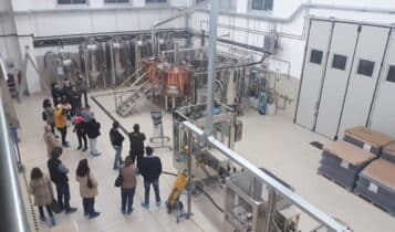 Marche, birrifici aperti per assaggiare passione e creatività nel mondo della birra agricola e artigianale