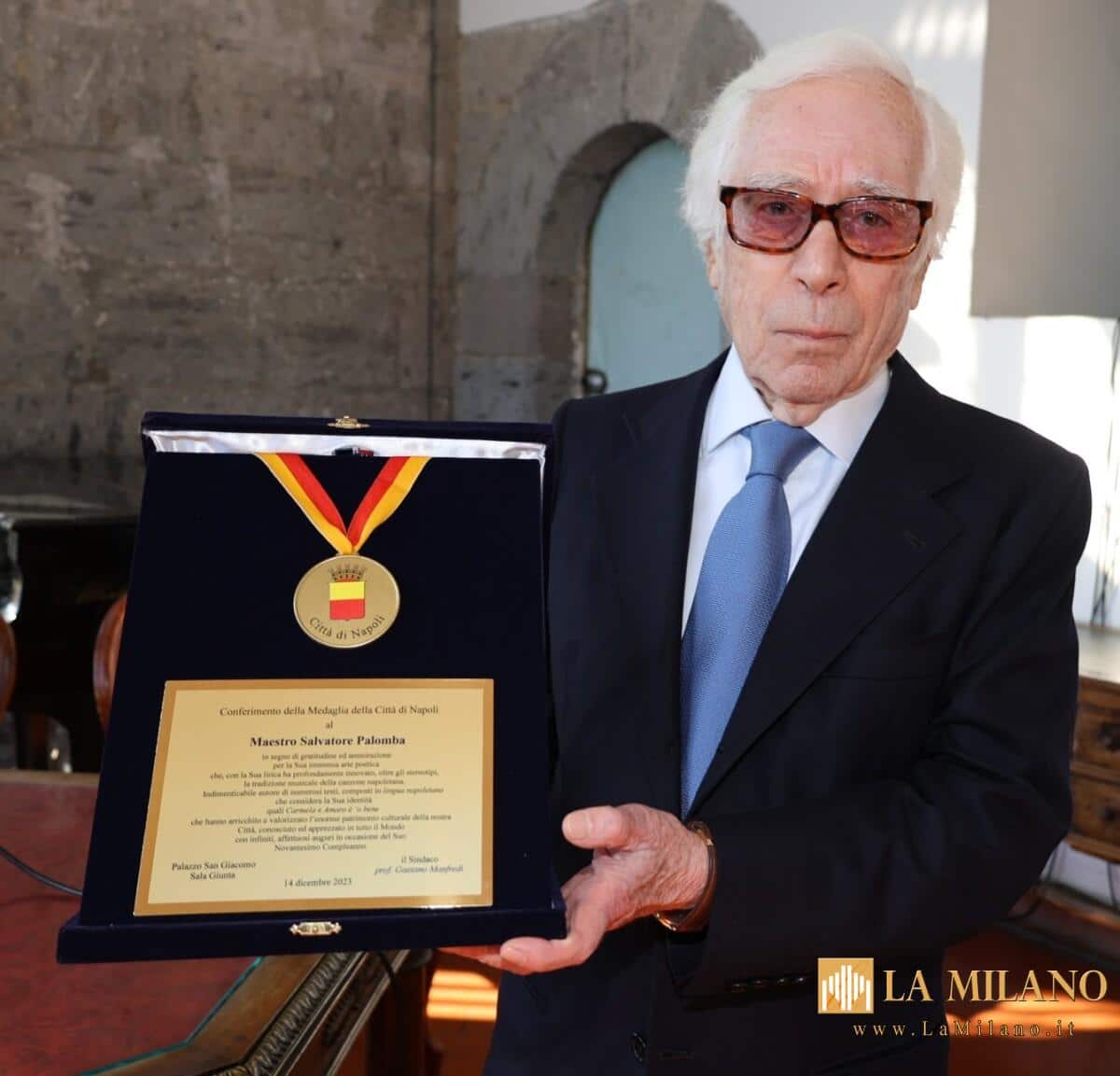 La Medaglia della Città di Napoli a Salvatore Palomba per i suoi 90 anni