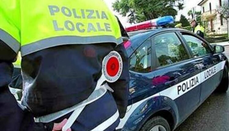 Effettuati controlli a Verona: 2 arresti, identificate 134 persone, controllato 67 veicoli, 189 sanzioni, 4 patenti ritirate per guida in stato di ebbrezza e 17 interventi su locali per disturbo alla quiete pubblica.
