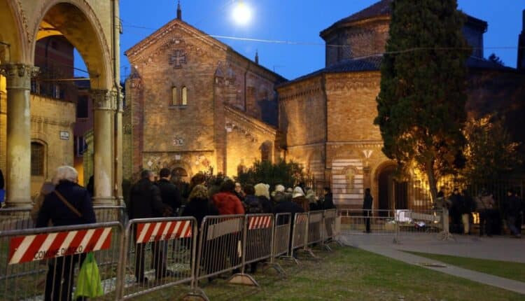 Bologna, un'area verde in Piazza Santo Stefano in memoria di Claudio Abbado