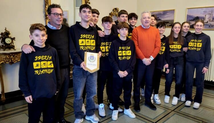 Il Sindaco Peracchini e l'assessore Frascatore hanno incontrato gli atleti della a.s.d. Spezia Triathlon