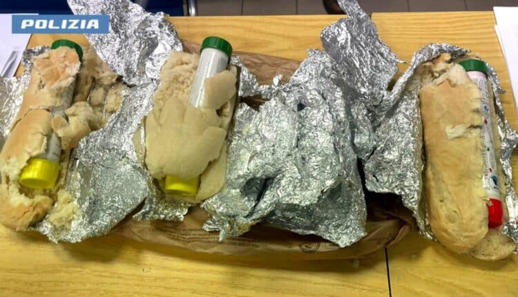 20240114 foto Polizia fumogeni in panini Milan - Roma