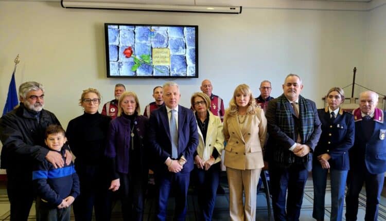 La Spezia, "Giorno della Memoria" e svelamento Pietro d'inciampo