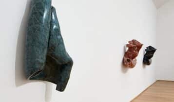 Bologna, Lynda Benglis e Properzia de' Rossi: Sculpitrici di capriccioso e destrissimo ingegno a cura di Lorenzo Balbi con l'assistenza curatoriale di Giulia Pezzoli