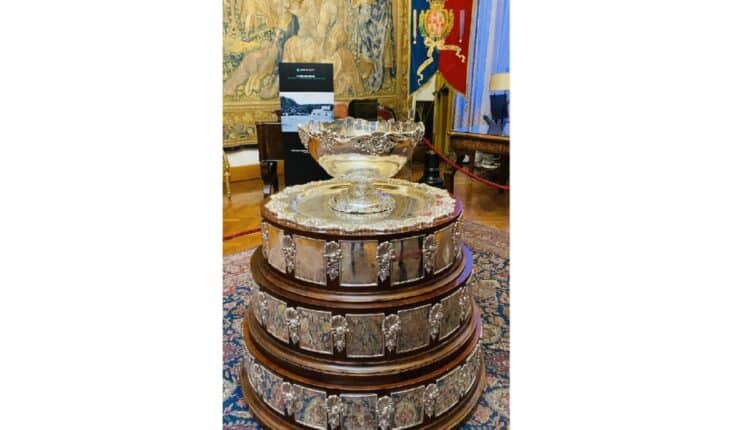 Cagliari, La Coppa Davis in mostra a Palazzo Bacaredda prima di partire per Milano