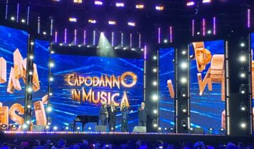 Genova capodanno 2023 da record: oltre 40 mila persone in piazza De Ferrari per l'evento targato mediaset