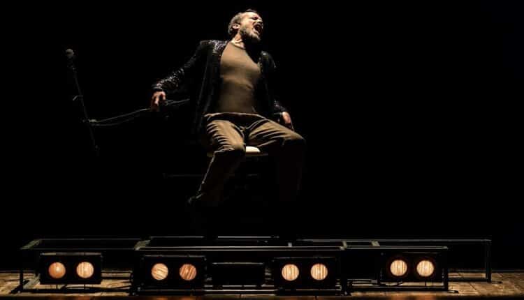 Emilia-Romagna, "Come una specie di vertigine Il Nano, Calvino, la libertà" scritto, diretto e interpretato da Mario Perrotta