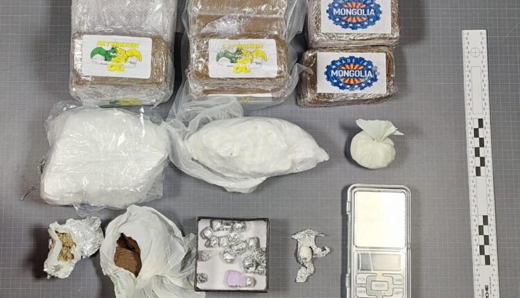 Bolzano, nuova attività antidroga. La squadra mobile arresta un cittadino albanese e denuncia un suo connazionale.