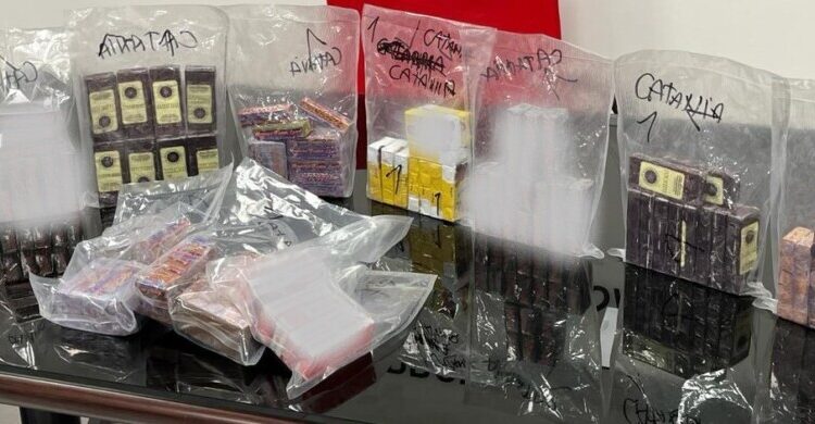 Floridia: merendine "stupefacenti", arrestato un 44enne incensurato e sequestrati 13 kg di hashish per un controvalore di oltre 150 mila euro.