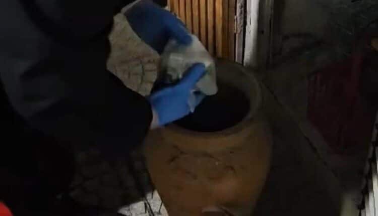 Santa Maria Capua Vetere (CE), 41enne agli arresti domiciliari sorpreso con hashish e cocaina in casa durante un controllo. Arrestato dai Carabinieri