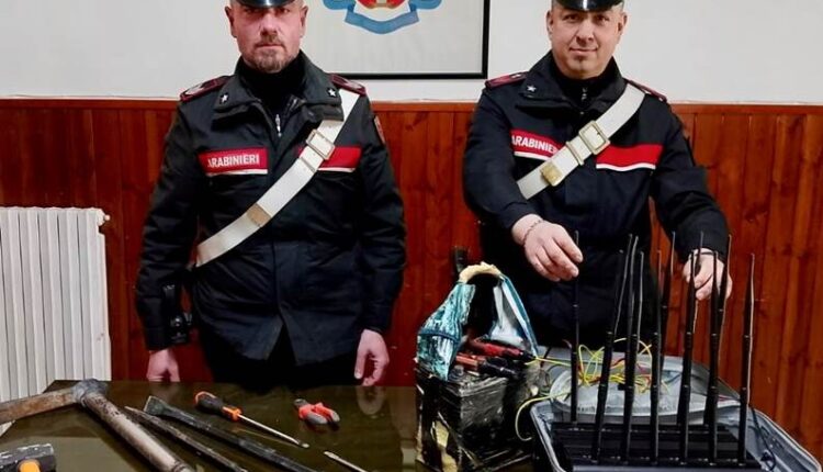 Maddaloni: tentato furto all'ufficio postale nel cuore della notte.