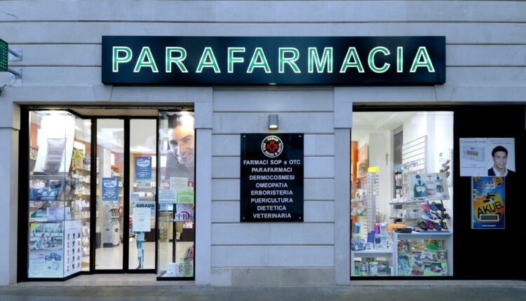 Rimini, rapina ad una parafarmacia. Arrestati i due presunti autori del reato