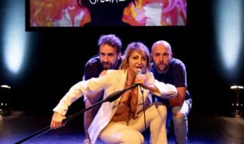 Verona, l'Altro Teatro al Camploy la travolgente comicità di Paola Minaccioni nel monologo "Stupida show"