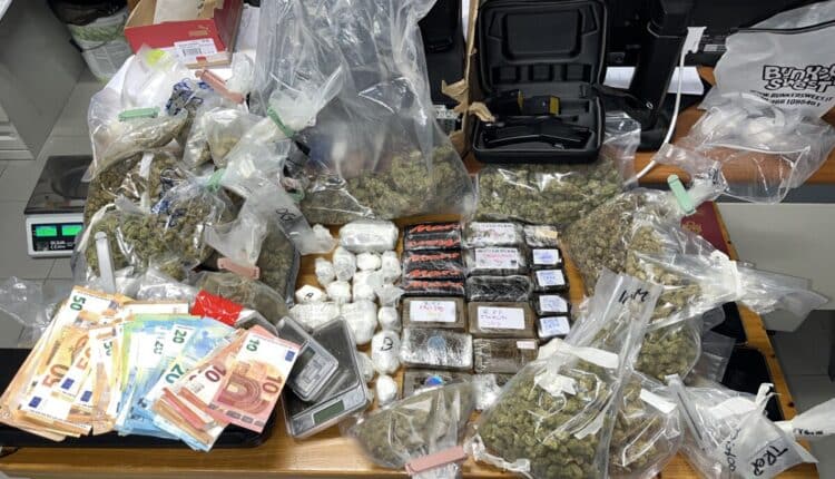 Rimini: un arresto e più di 3 kg tra Hashish e marijuana sequestrati dalla Squadra Mobile.