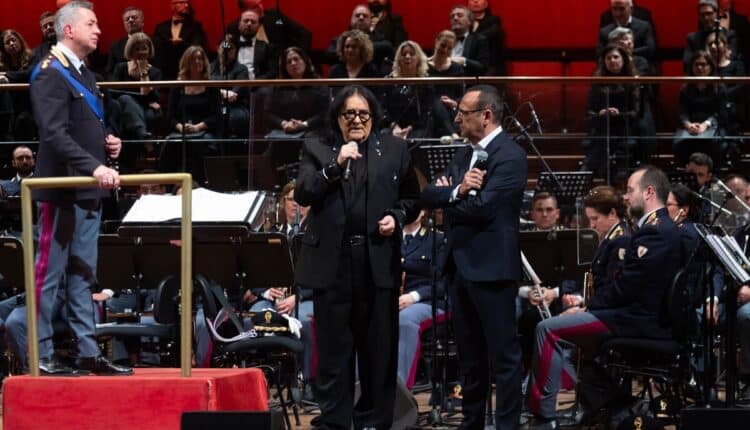 Roma: la Banda Musicale della Polizia di Stato ha offerto il suo contributo musicale partecipando al concerto di beneficenza organizzato per sostenere la Ginecologia Oncologica della Fondazione Policlinico Universitario Agostino Gemelli IRCCS.