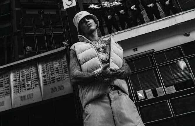 Sfera Ebbasta in concerto a Messina allo stadio Franco Scoglio