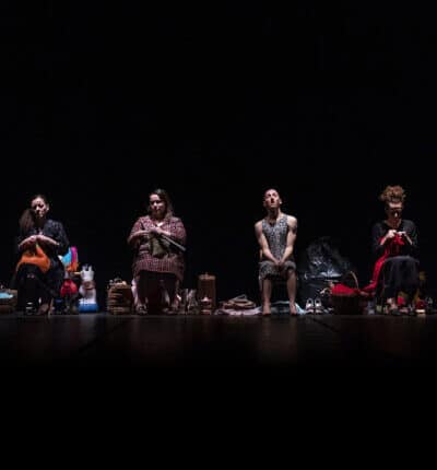 Savona, Al Teatro Chiabrera in scena Misericordia, la favola contemporanea di Emma Dante sulla fragilità delle donne.