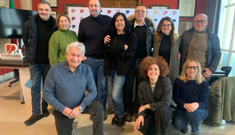 Pesaro 2024 lancia il concorso per la sua "Vetrina più bella"