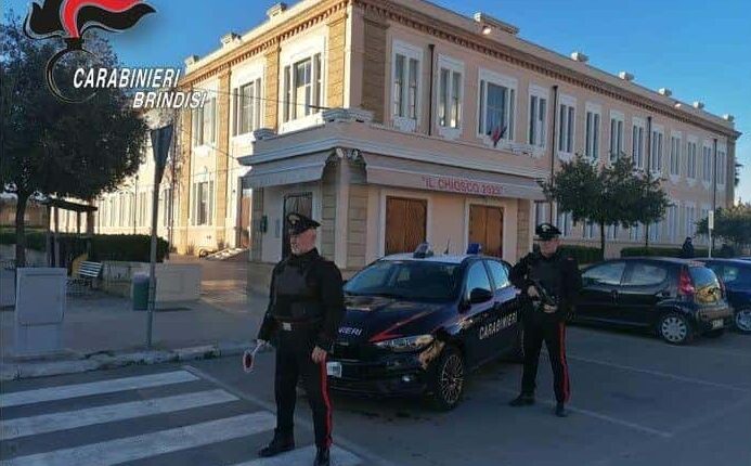 Torre Santa Susanna, Brindisi: tentato furto in un'abitazione. I Carabinieri arrestano 22enne durante la fuga