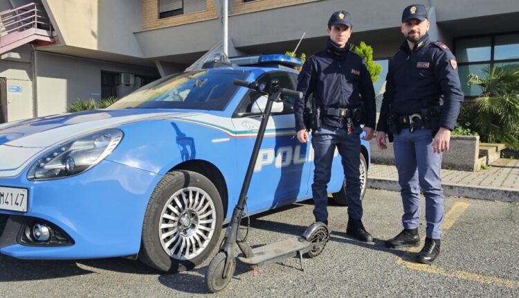 Ostia, la Polizia di Stato arresta 3 persone gravemente indiziate per detenzione ai fini di spaccio di sostanze stupefacenti. Sequestrati 230 grammi tra cocaina, hashish e marijuana, nonché 600 euro