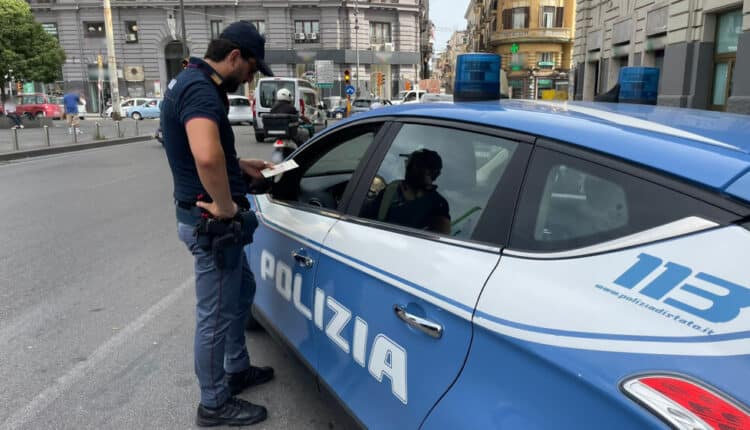 i poliziotti del Compartimento Polizia Ferroviaria Campania