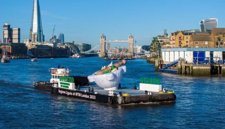 Liguria, #pesto masterpiece: dopo Londra il mortaio gigante mette gli sci sulle piste di Sestriere